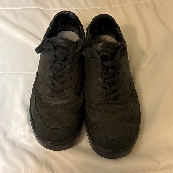 Oakley Other - Oakley Genuine leather Black Sneakers